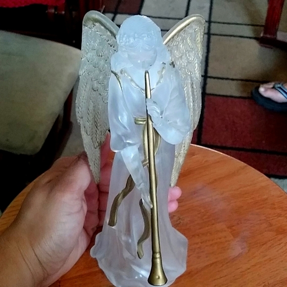 Angel - Picture 1 of 3